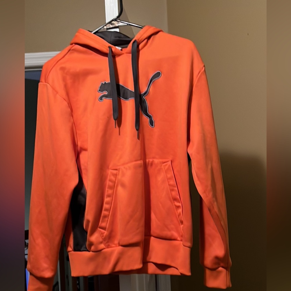 Men’s puma size medium orange hoodie